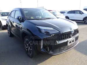 Toyota Yaris Cross 𝐙 𝐋𝐄𝐀𝐓𝐇𝐄𝐑 2021