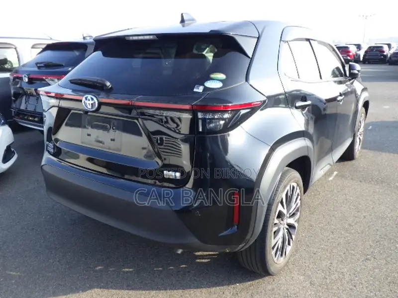 Toyota Yaris Cross 𝐙 𝐋𝐄𝐀𝐓𝐇𝐄𝐑 2021