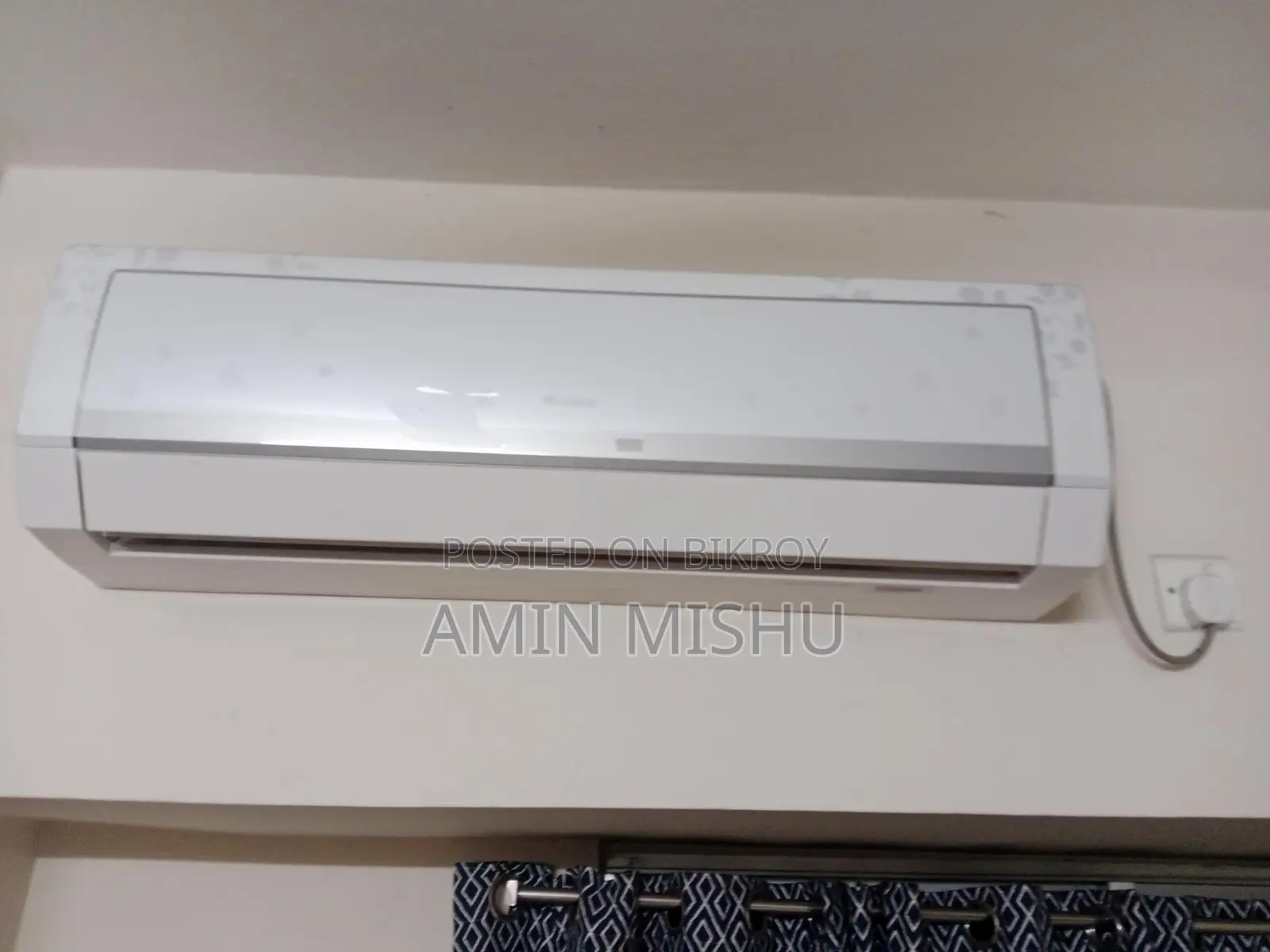 2 Ton Gree AC with Hanging Film