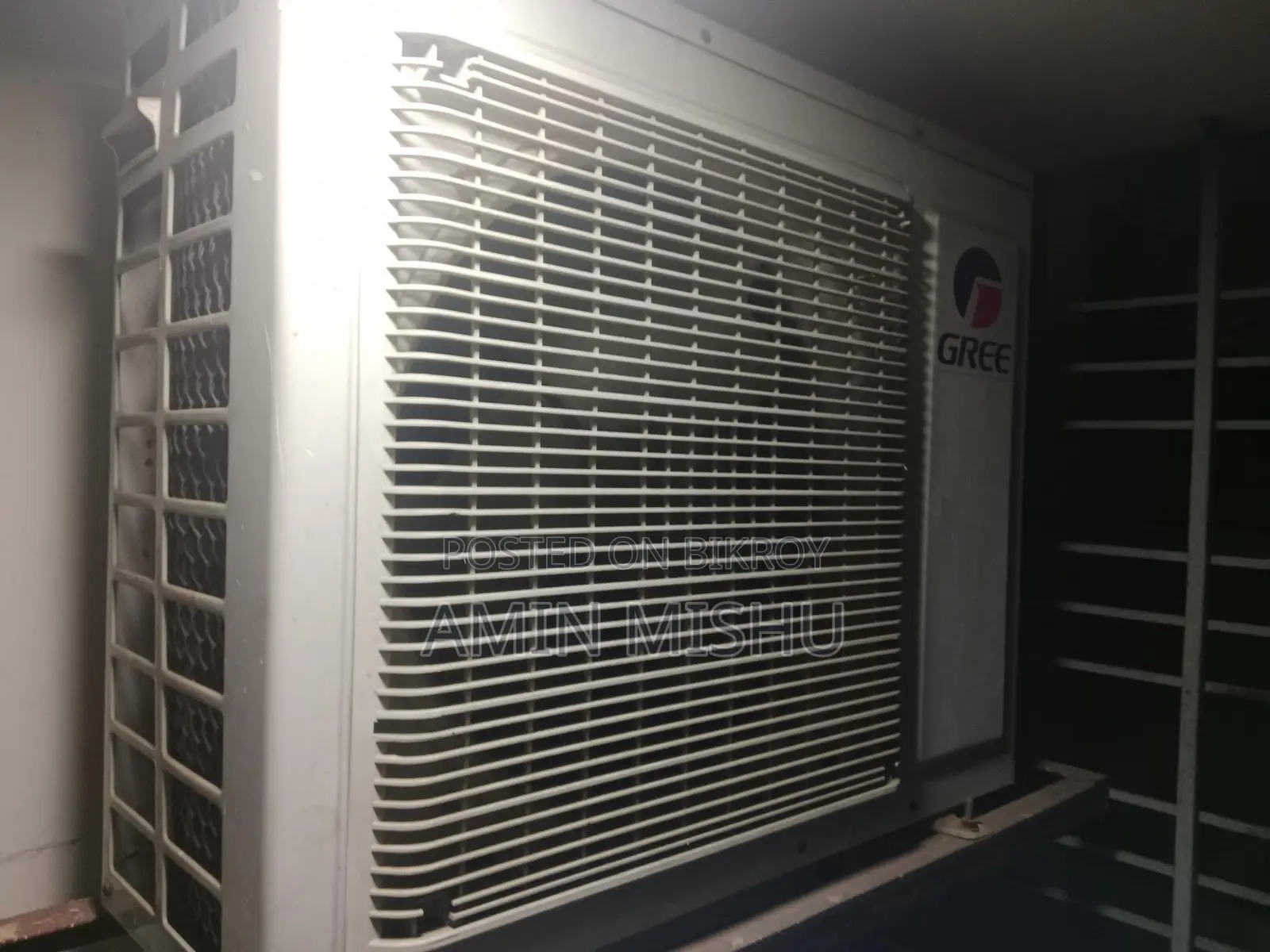 2 Ton Gree AC with Hanging Film