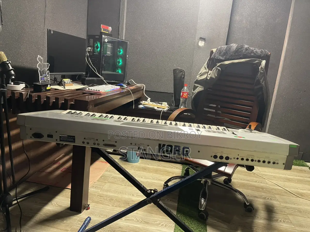 Korg Trinity
