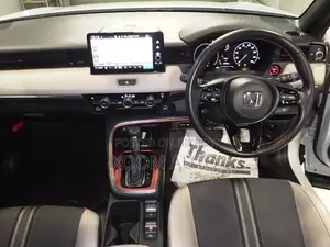 Honda Vezel Z PKG PEARL COLOR 2022