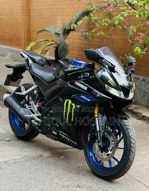 Yamaha R15 . 2021