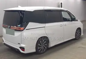 Toyota Voxy Hybrid SZ Pearl New 2022