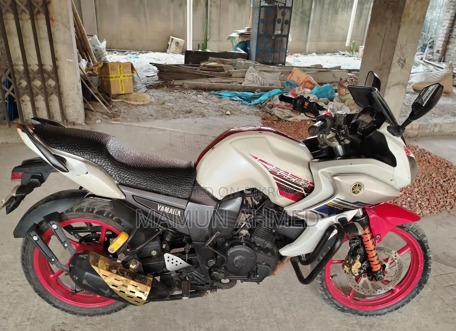 Yamaha Fazer 2013