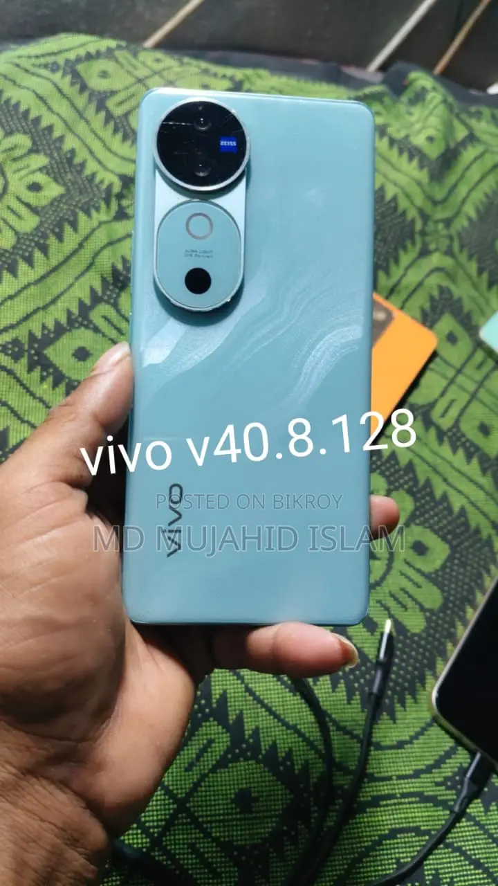 Vivo V40 8/128 (Used)