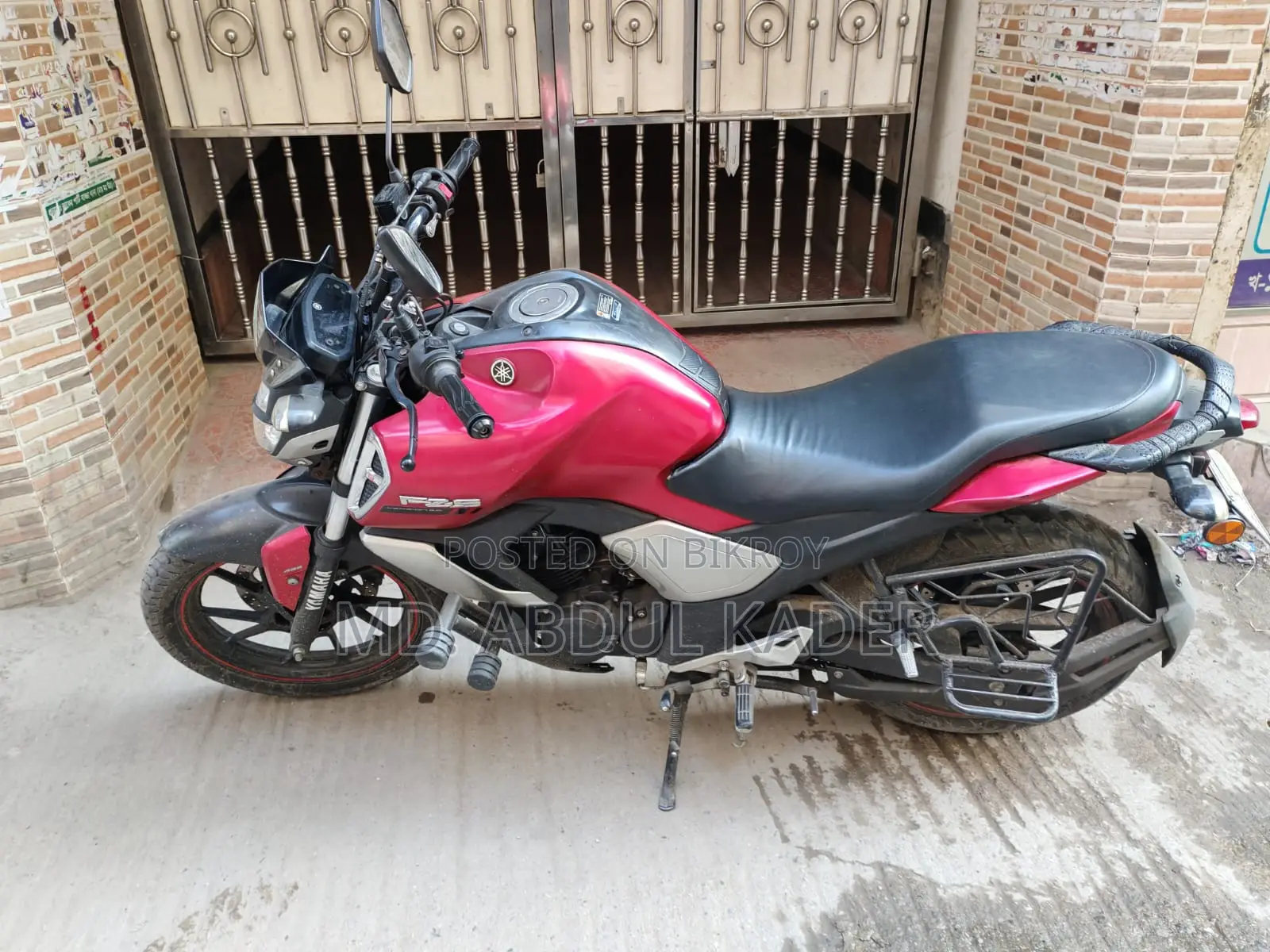 Yamaha FZS 2022