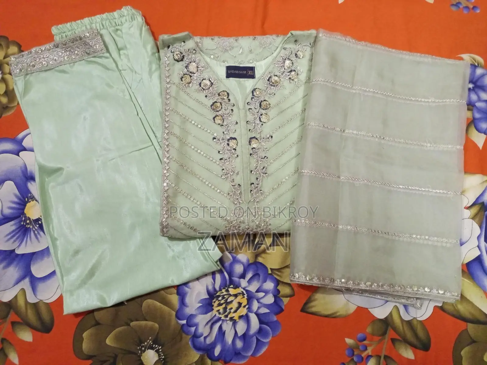 স্টিচড সালোয়ার কামিজ ও ওড়না