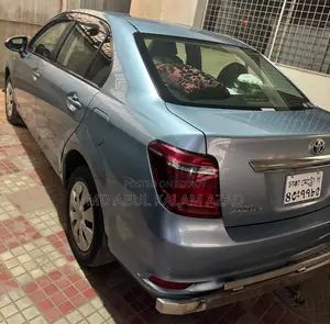 টয়োটা এক্সিও ২০১৫ নীল