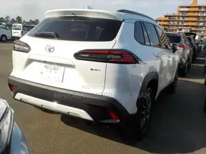 Toyota Corolla Cross Z Leather,Glass RooF 2025