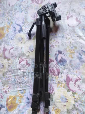 ট্রাইপড স্ট্যান্ড