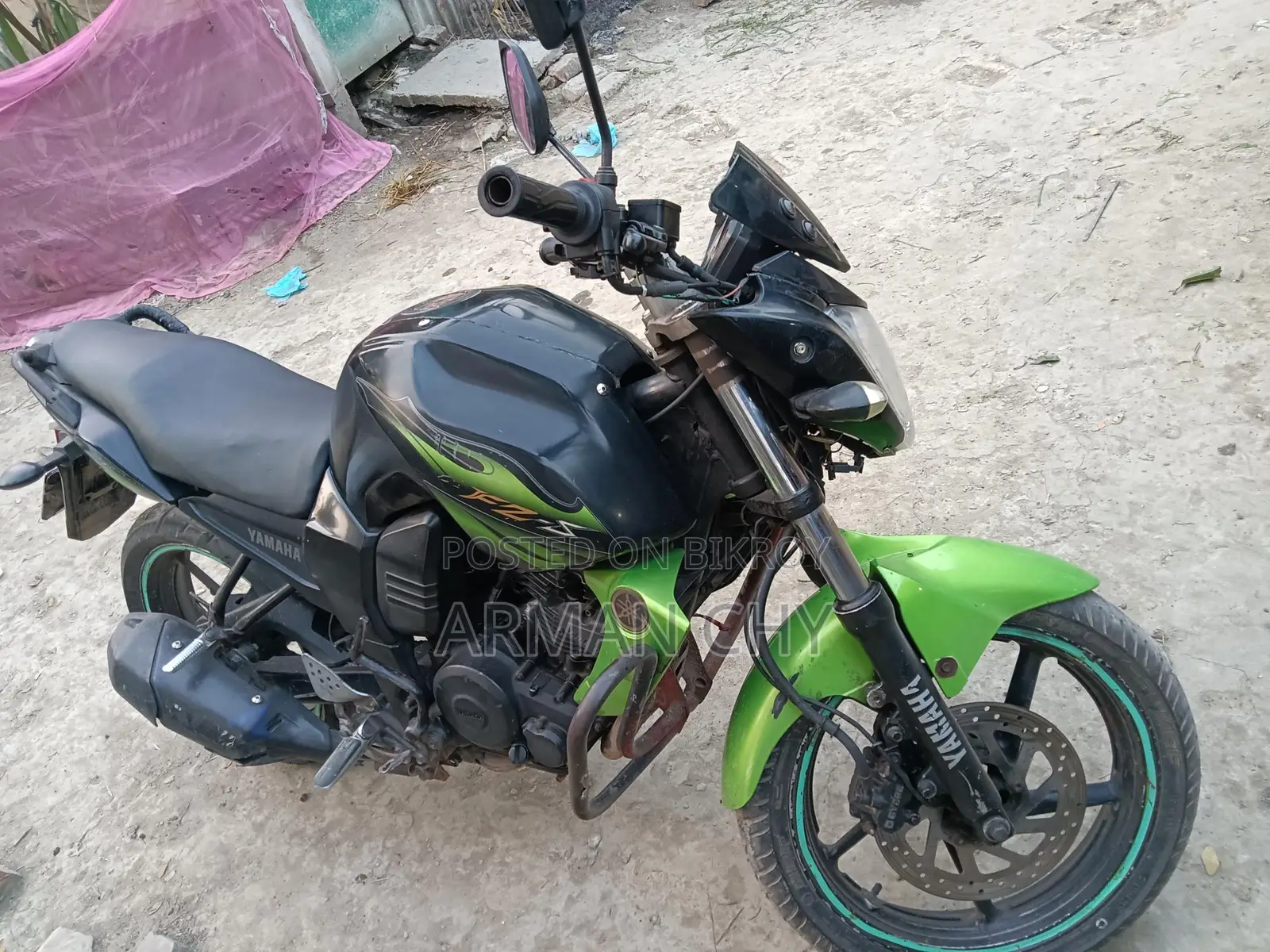 Yamaha FZS 2013