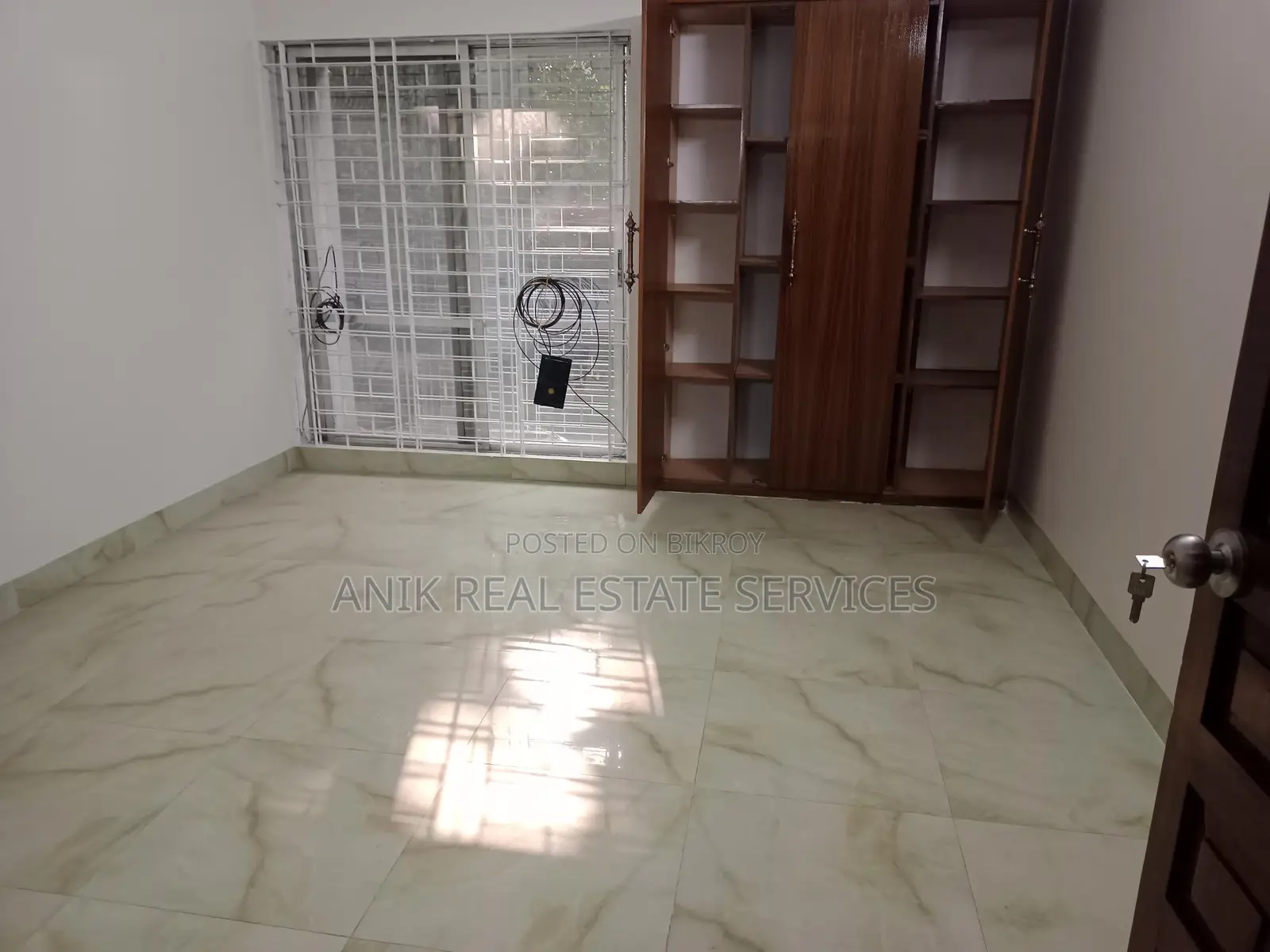 Luxurious 3 Bedroom Un Farnised Flat Rent At Gulshan