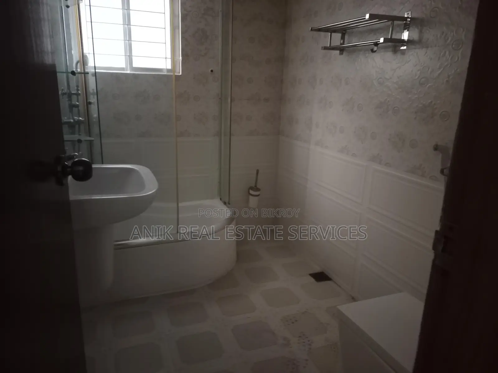 Luxurious 3 Bedroom Un Farnised Flat Rent At Gulshan