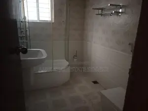 Luxurious 3 Bedroom Un Farnised Flat Rent At Gulshan