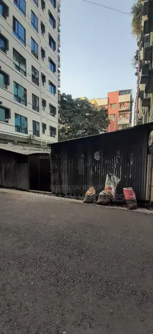 ঢাকার সেরা লোকেশনে ২.৫ কাঠার প্লট বিক্রয় হবে