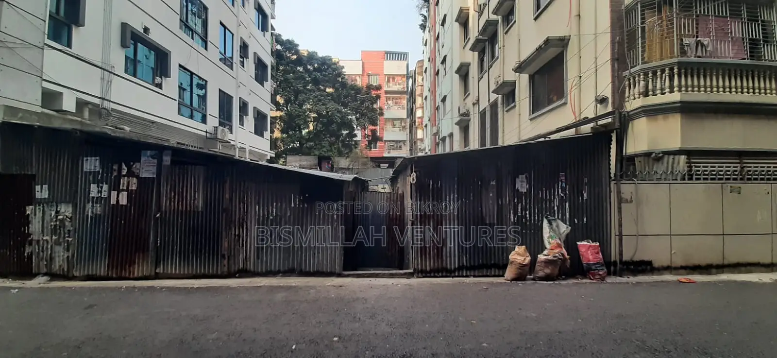 ঢাকার সেরা লোকেশনে ২.৫ কাঠার প্লট বিক্রয় হবে