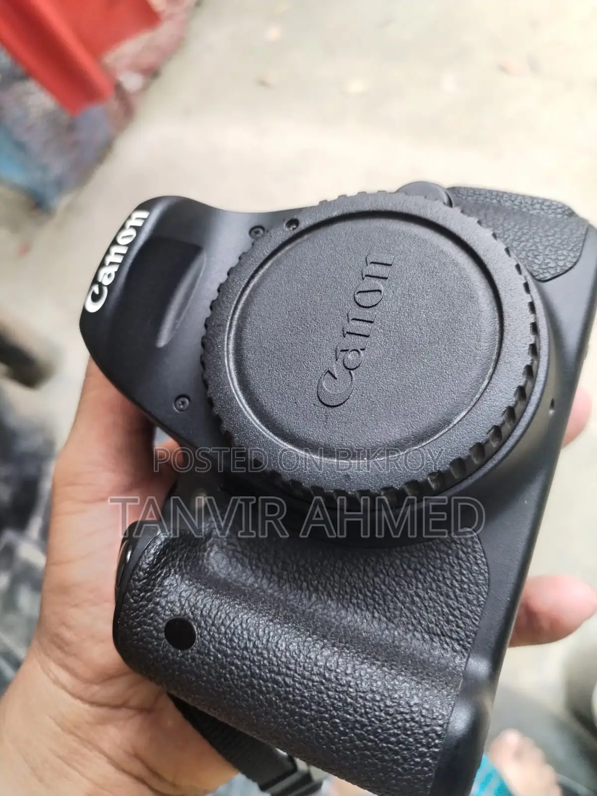 Canon EOS 700D