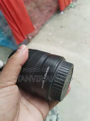 Canon EOS 700D