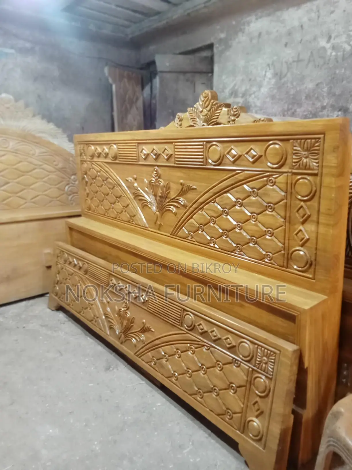 Modern Design Solid Wood Bed – Wholesale Rate