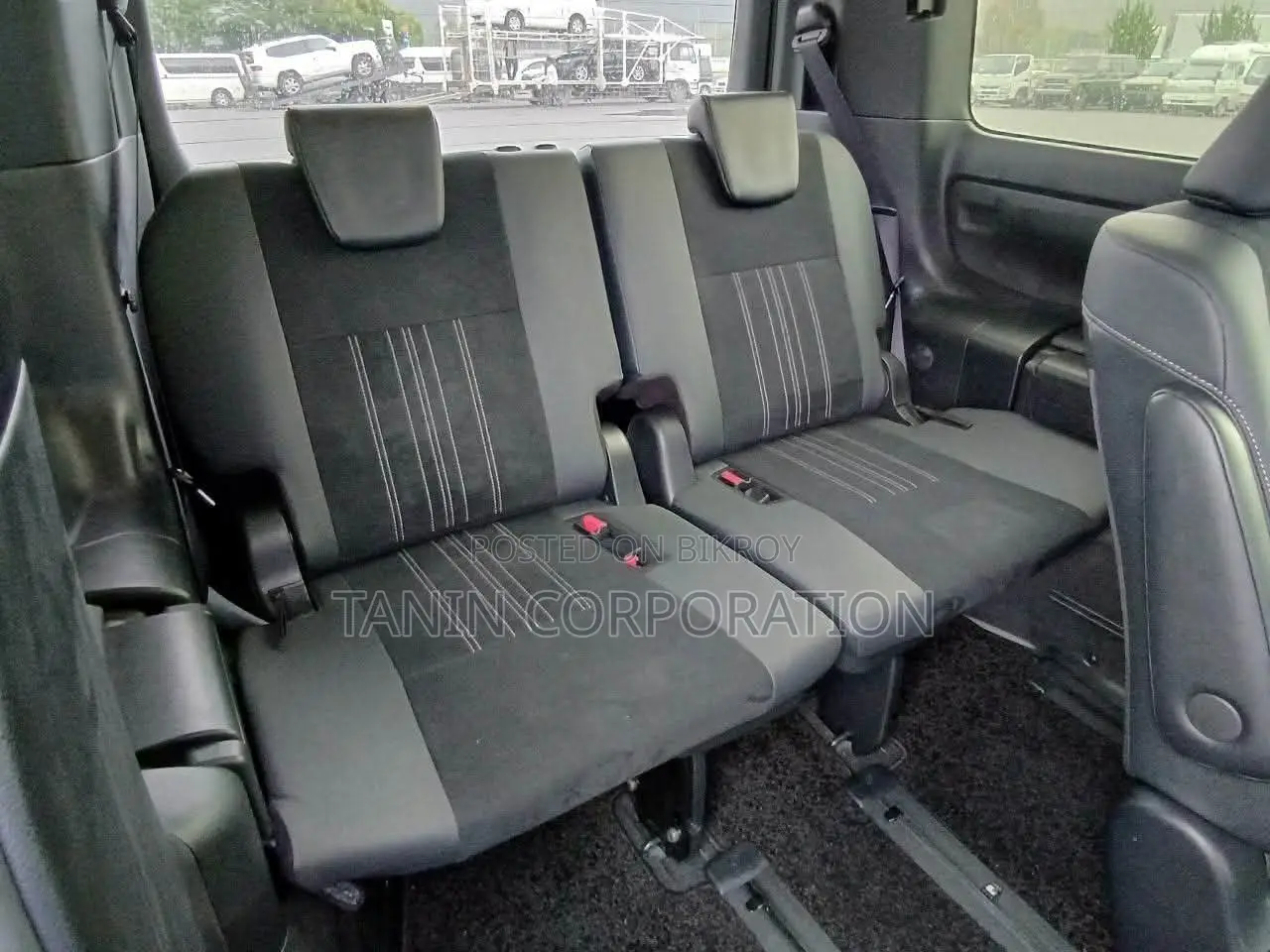 Toyota Esquire Hybrid GI Premium 2021
