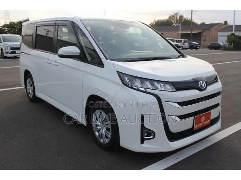 Toyota Noah Hybrid X pre order 2021