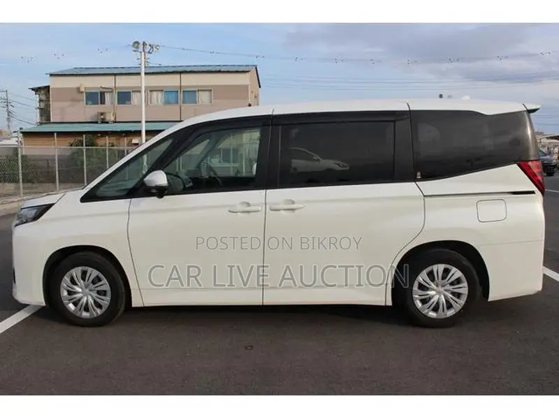 Toyota Noah Hybrid X pre order 2021