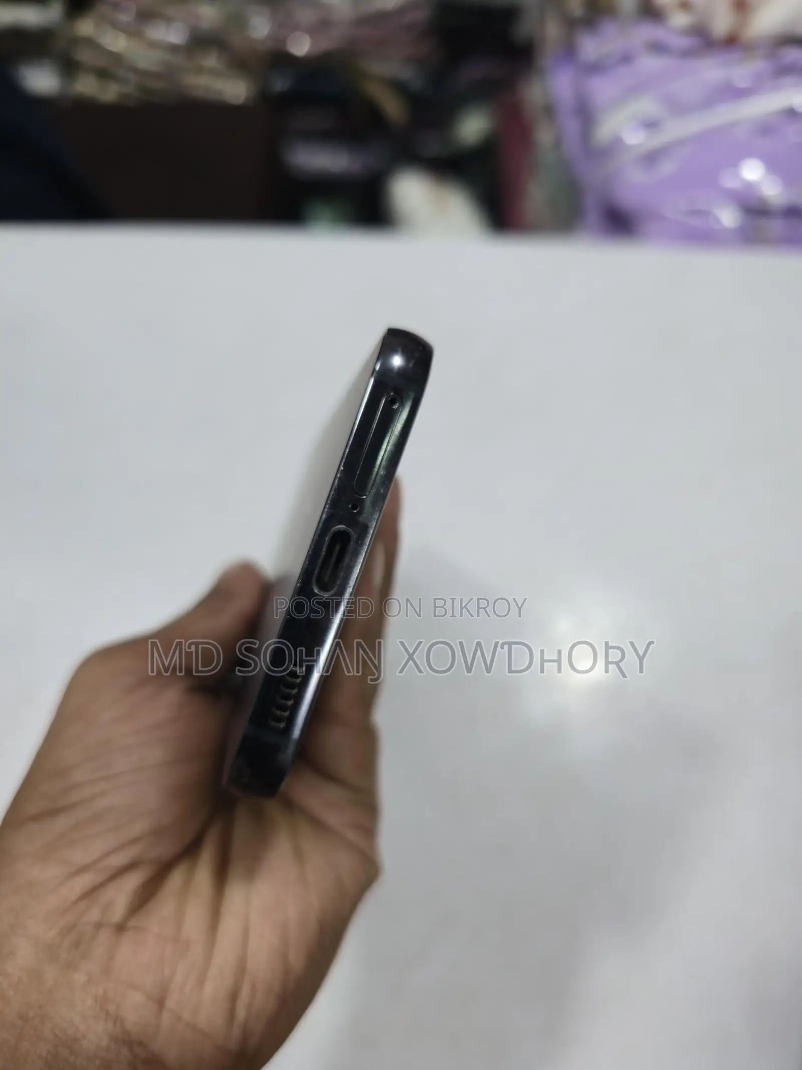 Samsung Galaxy S22 (Used)
