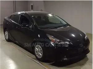 Toyota Prius S Black 4 point 2021