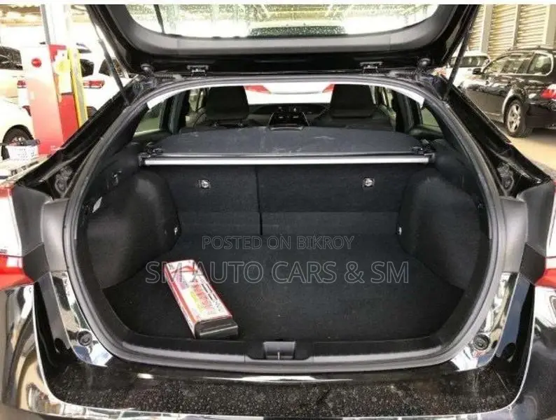 Toyota Prius S Black 4 point 2021