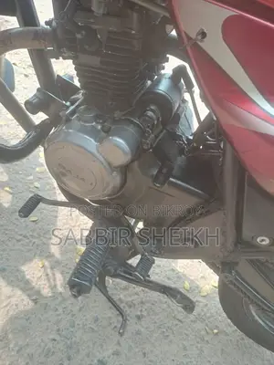 Bajaj Discover 100 . 2011