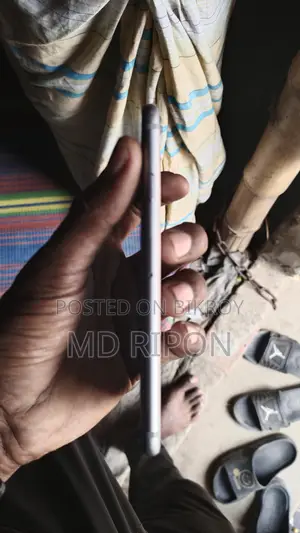 Apple iPhone 6 . (Used)
