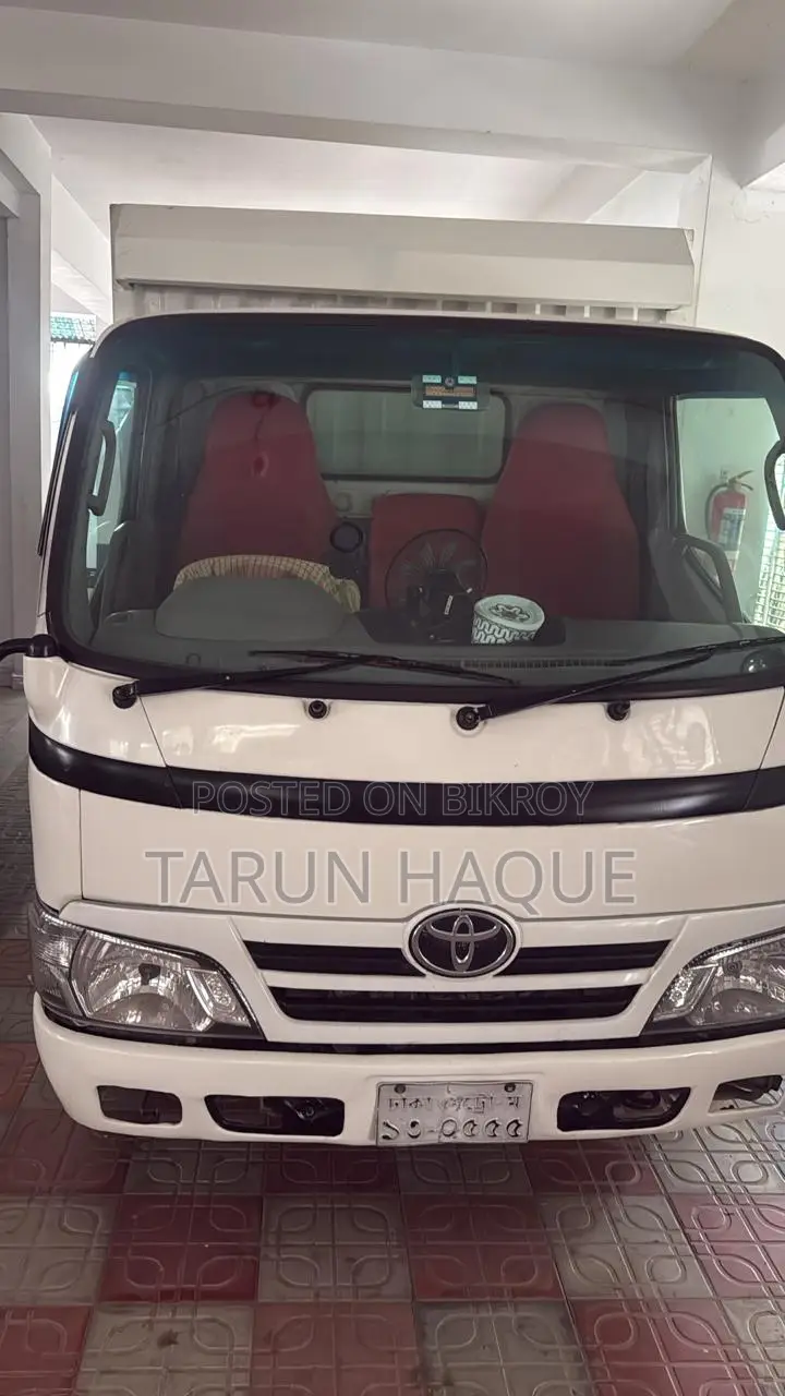 Toyota DYNA Covered Van 2013