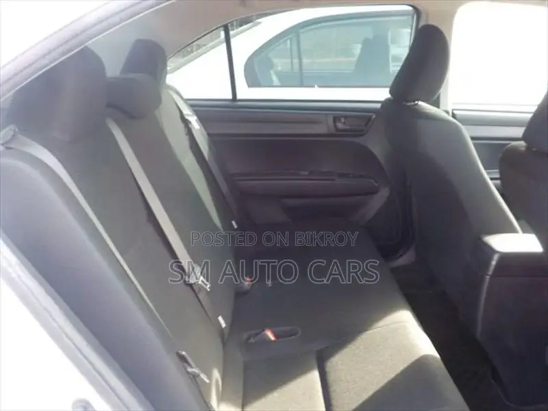 Toyota Axio Hybrid EX White 2022