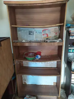 বুক শেল্ফ