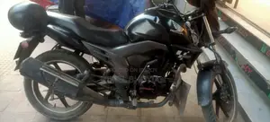Honda CB Trigger . 2016