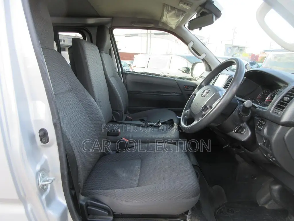 Toyota Hiace GL 2020