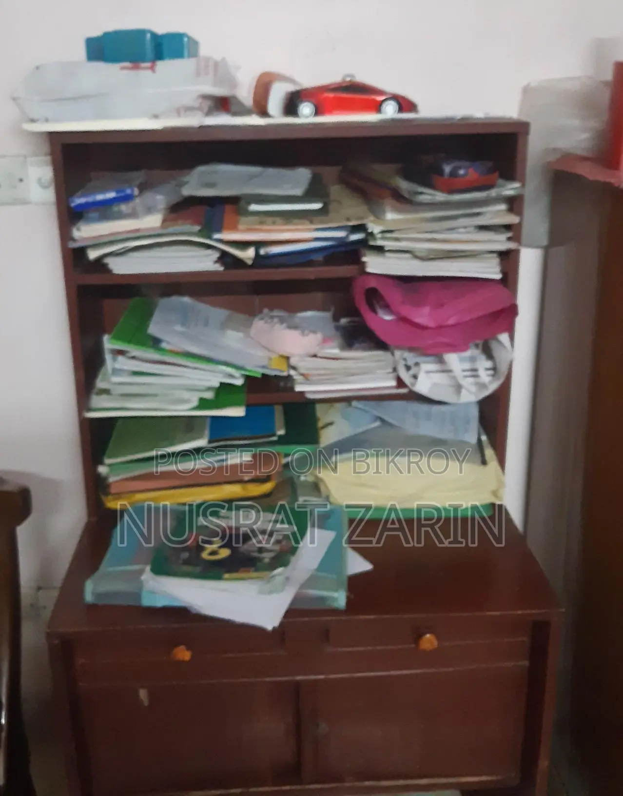 Gamari Wood Reading Table