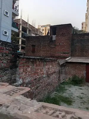 ON GOING FLAT SHARE @ FOR SALE 1924 SFT SOUTH FACING