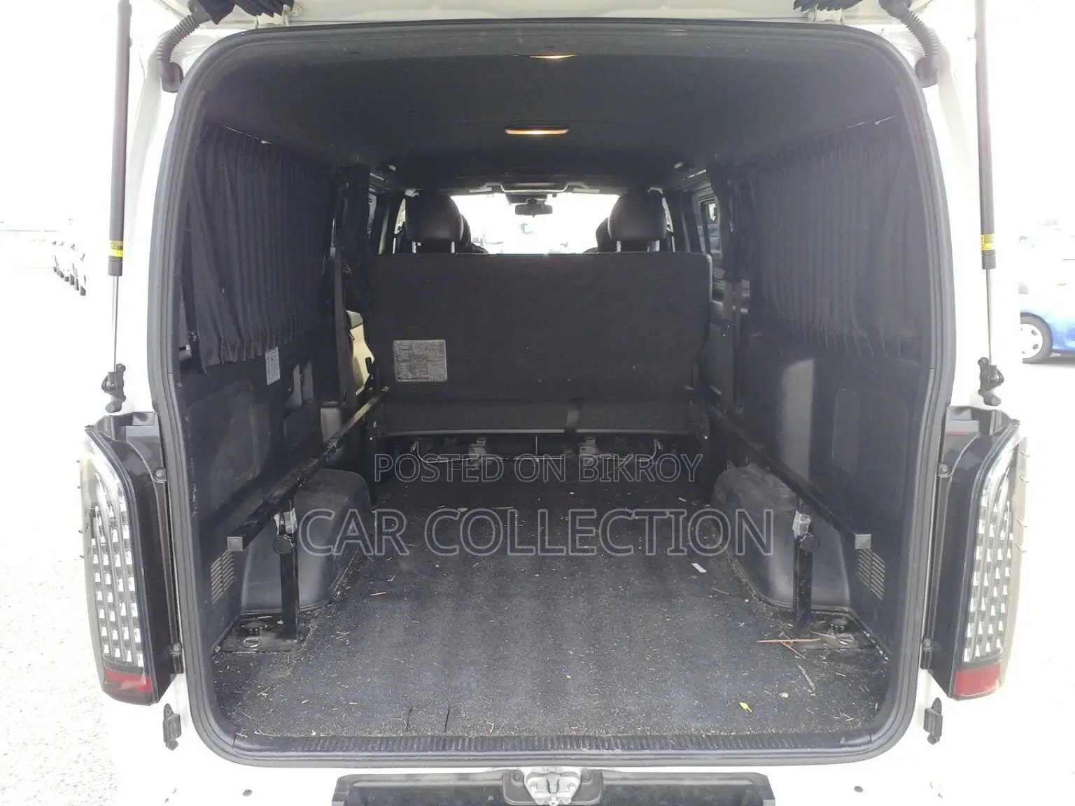 Toyota Hiace 2021