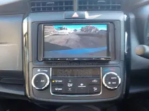 Toyota Axio Hybrid EX 2021