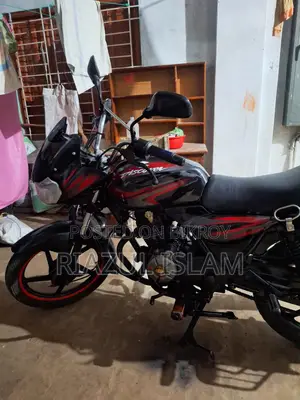Bajaj Discover 125 . 2015