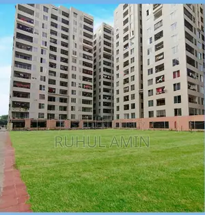 একটি এক্সক্লুসিভ কনডোমিনিয়াম ফ্ল্যাট