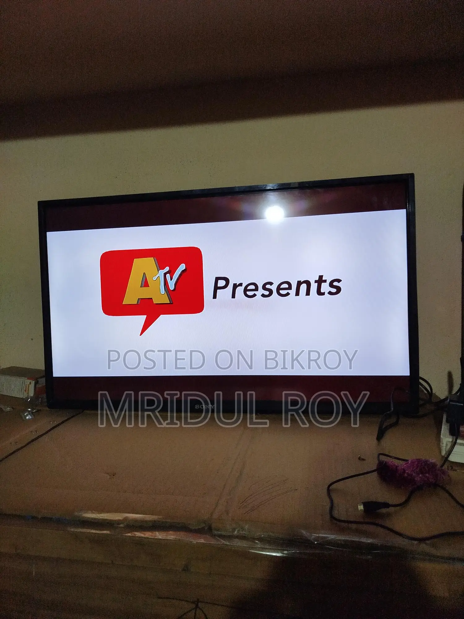 32" Smart TV
