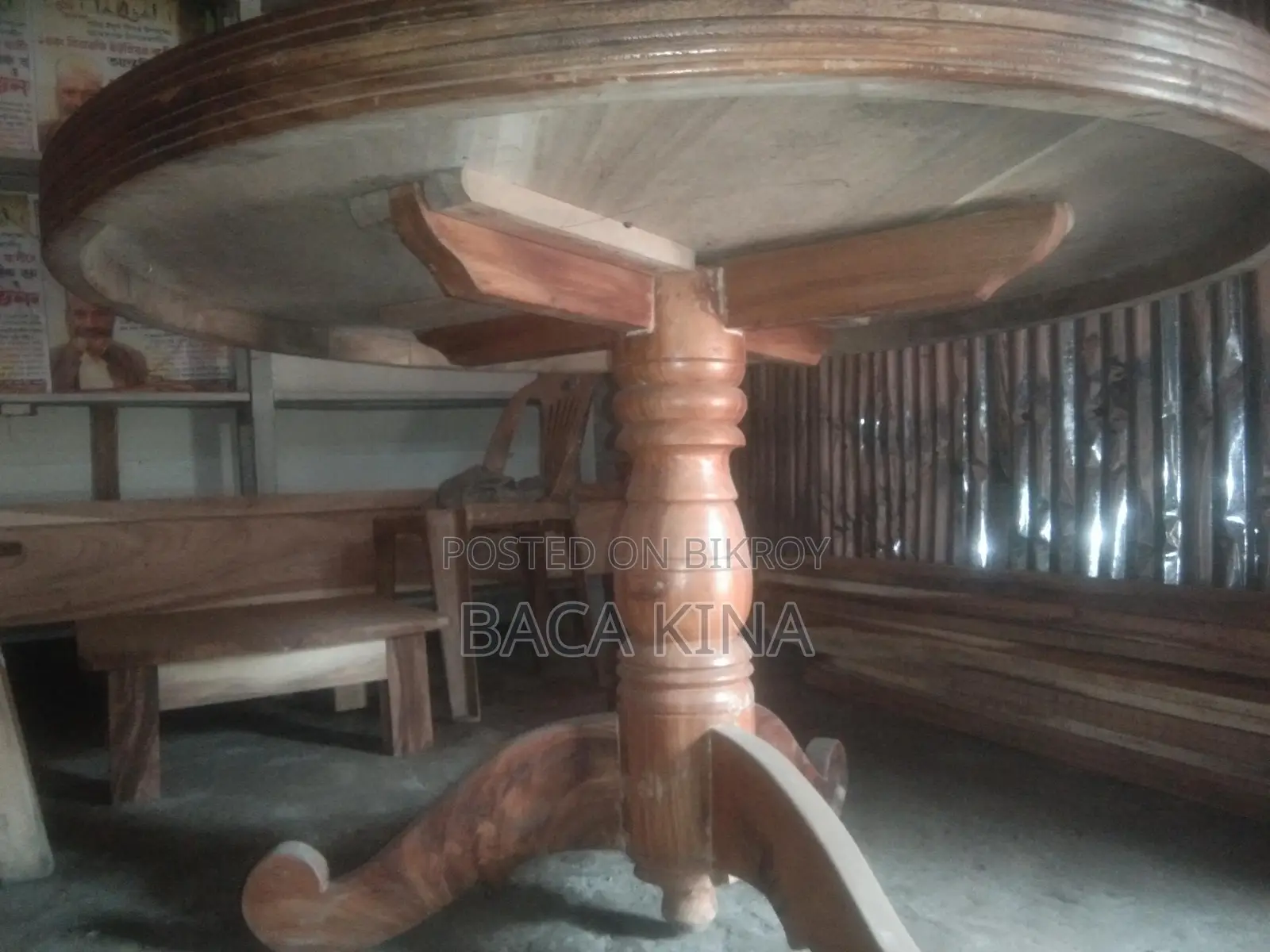 Dining Table for 4-5 People
