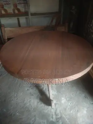Dining Table for 4-5 People