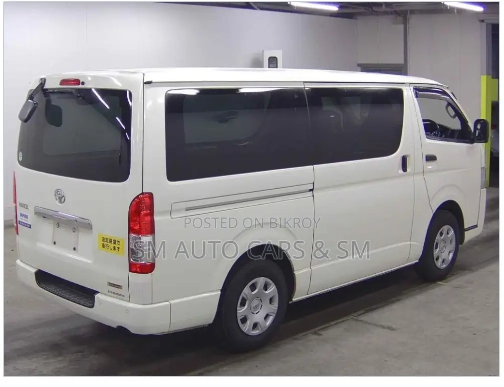 Toyota Hiace GL White Single AC 2021