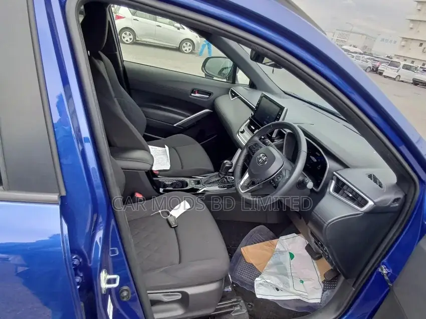 Toyota Corolla Cross S Package 2023