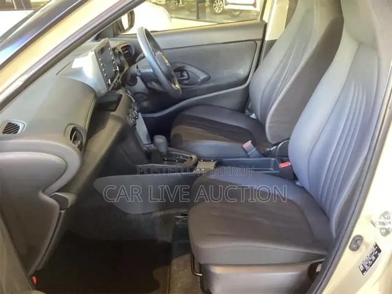 Toyota Yaris Cross hybrid X Package 2021