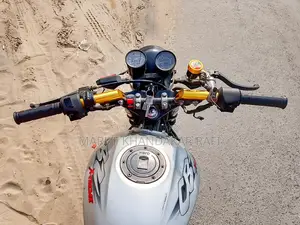 Hero CBZ Xtrem 2008